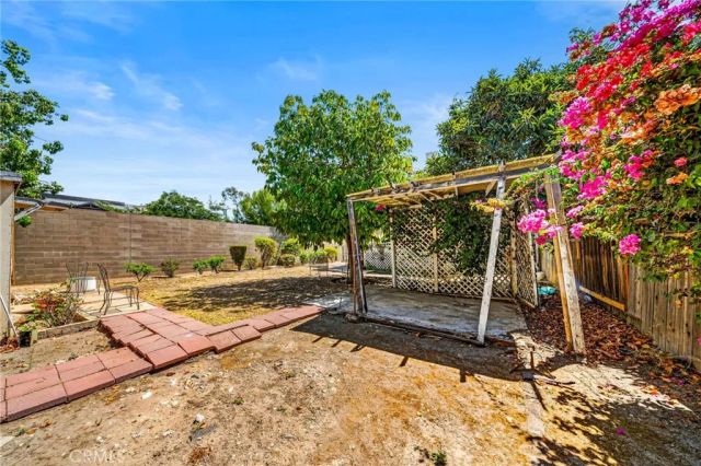 1339 S Union, Los Angeles, CA 90015