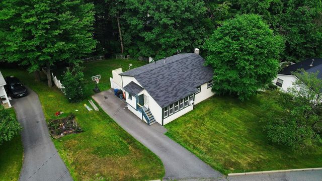 69 Carriage Hill Road, Brattleboro, VT 05301