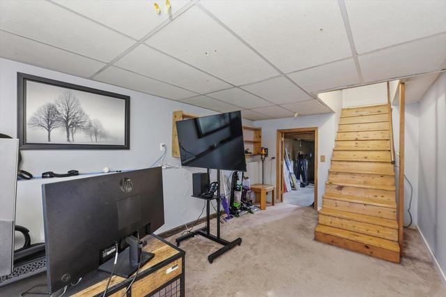 69 Carriage Hill Road, Brattleboro, VT 05301