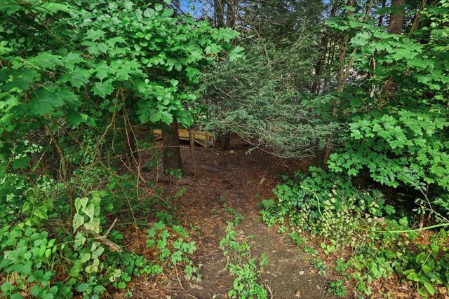69 Carriage Hill Road, Brattleboro, VT 05301
