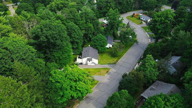 69 Carriage Hill Road, Brattleboro, VT 05301