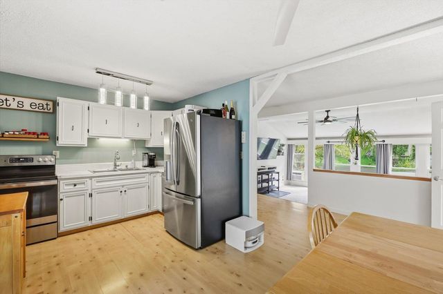 69 Carriage Hill Road, Brattleboro, VT 05301