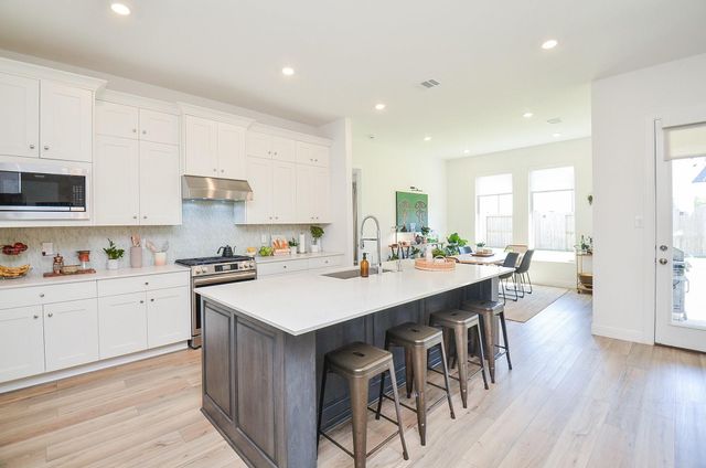 4827 Avon Ridge Way, Fulshear, TX 77441