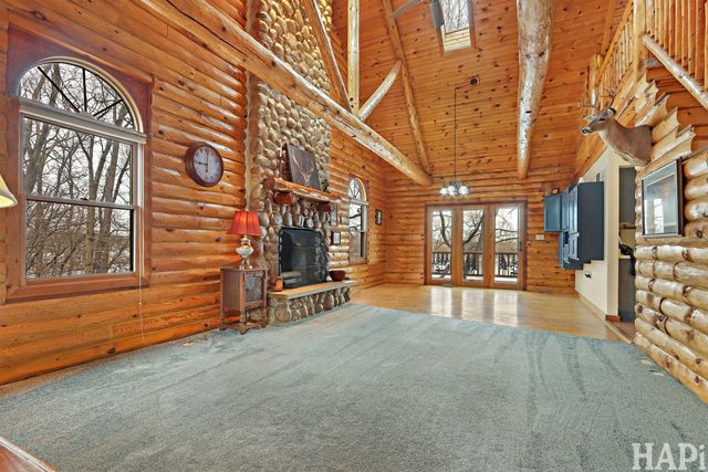 707 Quinn Road, Mchenry, IL 60051