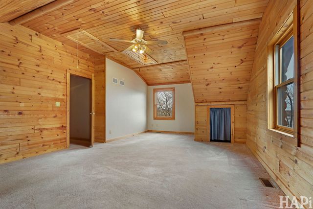 707 Quinn Road, Mchenry, IL 60051