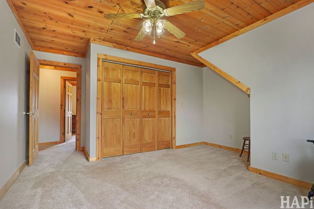 707 Quinn Road, Mchenry, IL 60051