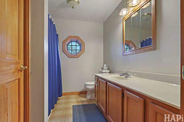 707 Quinn Road, Mchenry, IL 60051