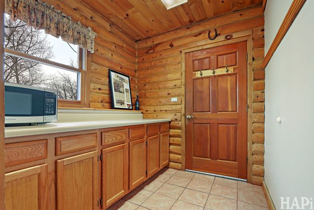 707 Quinn Road, Mchenry, IL 60051