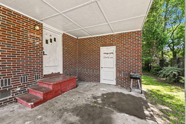 2755 Louise Drive, North Charleston, SC 29405