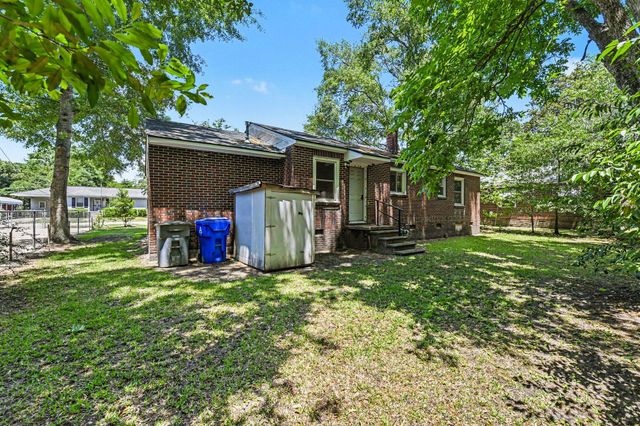 2755 Louise Drive, North Charleston, SC 29405