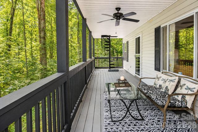 47 Caribou Lane, Burnsville, NC 28714