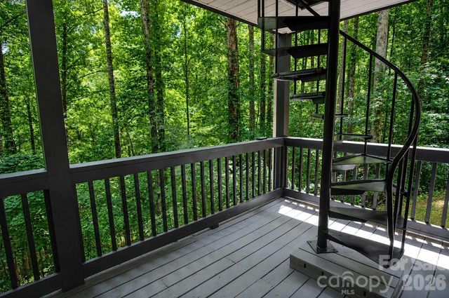 47 Caribou Lane, Burnsville, NC 28714