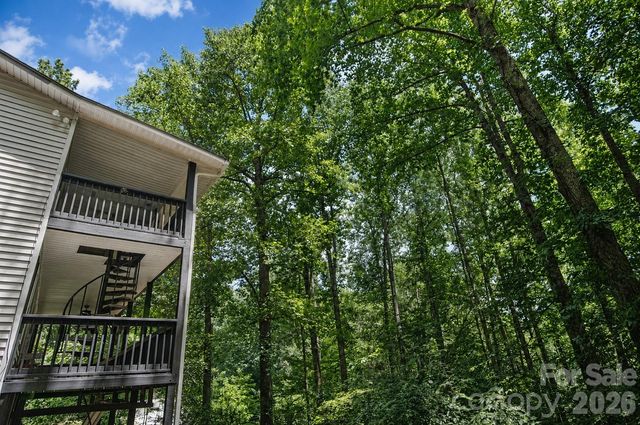 47 Caribou Lane, Burnsville, NC 28714
