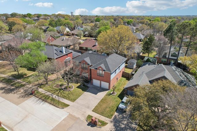 1825 Sandalwood Lane, Grapevine, TX 76051