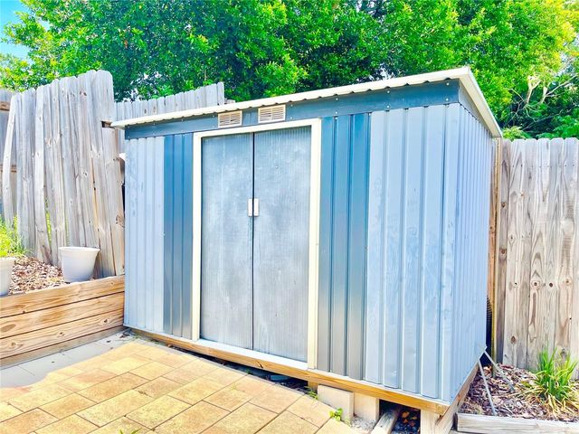 9011 LEDGESTONE LANE, Port Richey, FL 34668