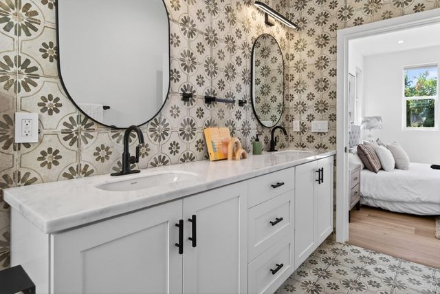 1001 S Idaho Street, San Mateo, CA 94402