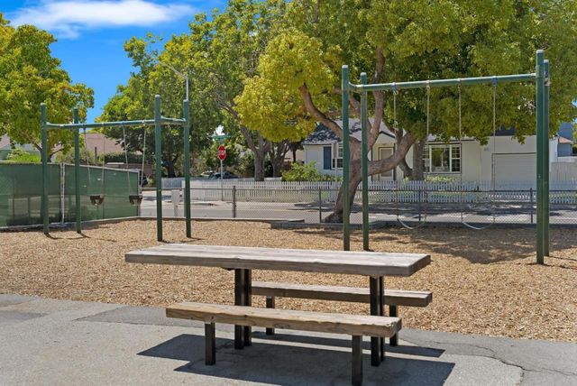 1001 S Idaho Street, San Mateo, CA 94402