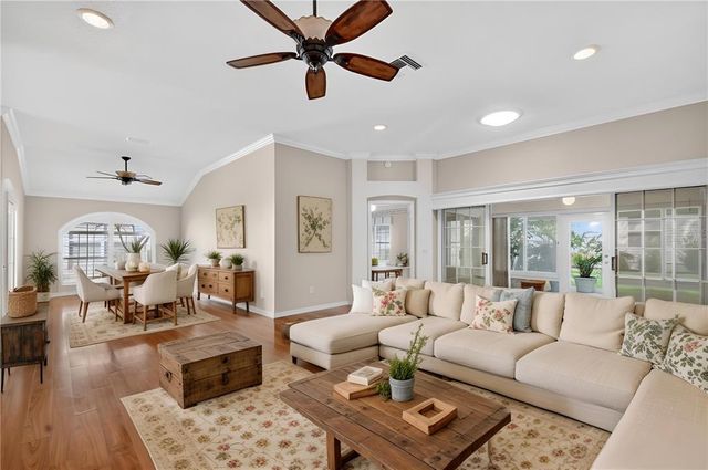 415 LOMA PASEO DRIVE, The Villages, FL 32159