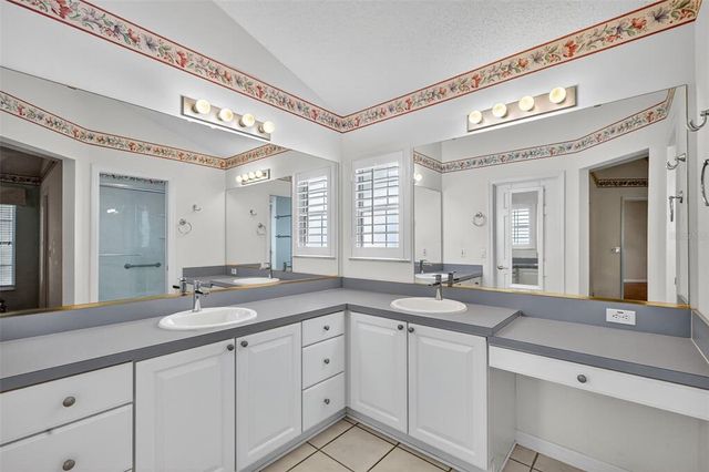 415 LOMA PASEO DRIVE, The Villages, FL 32159