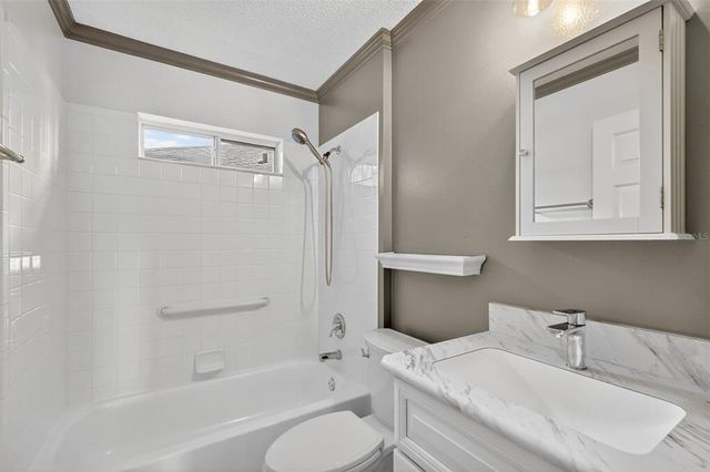 415 LOMA PASEO DRIVE, The Villages, FL 32159