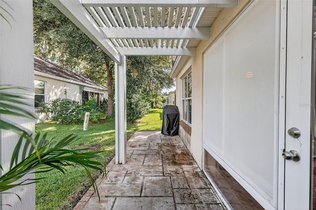 415 LOMA PASEO DRIVE, The Villages, FL 32159