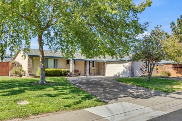 5019 Bowman Oaks, Carmichael, CA 95608