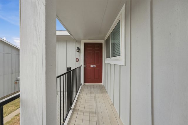 403 N 7th Street D, Midlothian, TX 76065