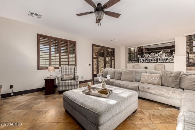 7596 N 87TH Drive, Glendale, AZ 85305