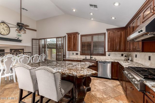 7596 N 87TH Drive, Glendale, AZ 85305