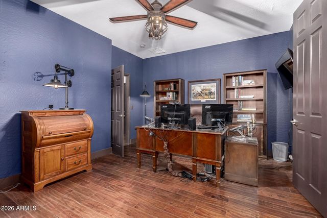 7596 N 87TH Drive, Glendale, AZ 85305