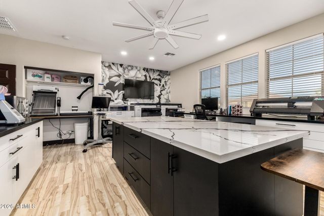 7596 N 87TH Drive, Glendale, AZ 85305