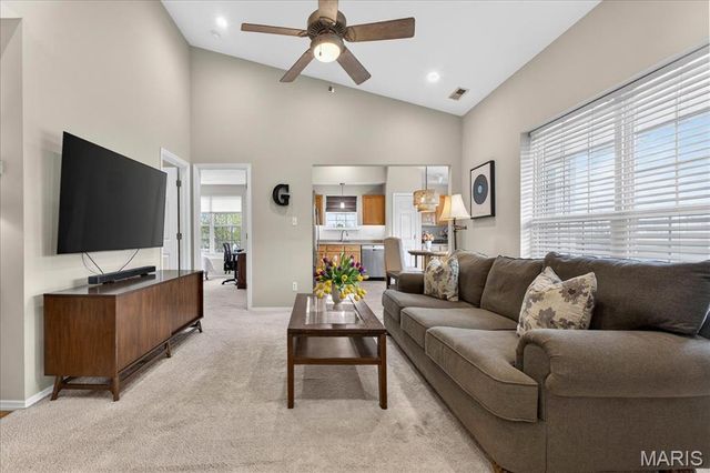 11087 Gravois Road 303, St Louis, MO 63126