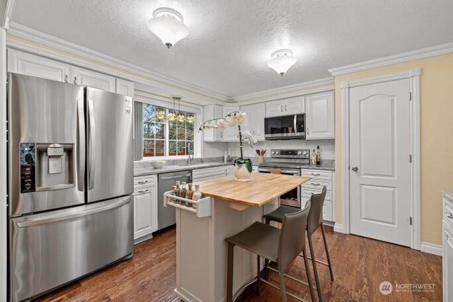 5527 153rd Street SW, Edmonds, WA 98026