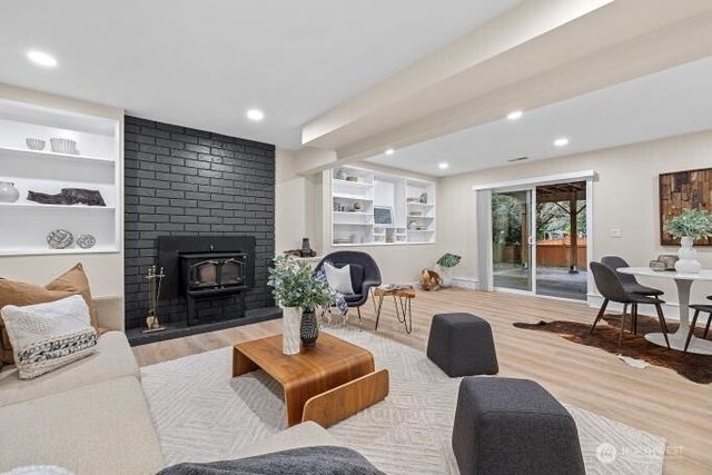 5527 153rd Street SW, Edmonds, WA 98026