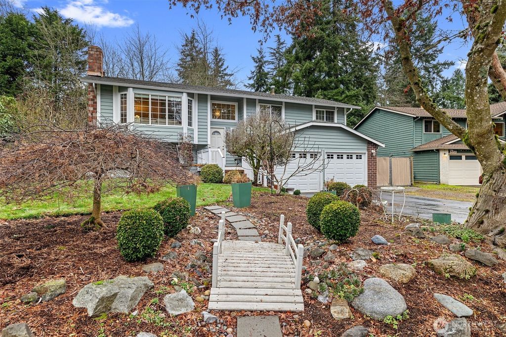 5527 153rd Street SW, Edmonds, WA 98026