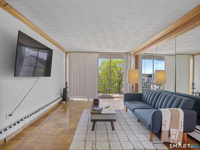 87 Glenbrook Road 3B, Stamford, CT 06902