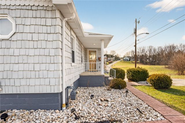 205 N Quarry St, Mt Pleasant Boro, PA 15666