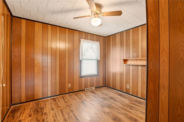 205 N Quarry St, Mt Pleasant Boro, PA 15666