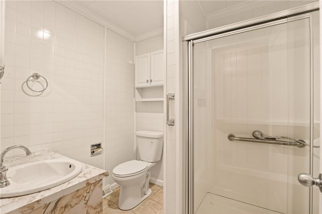 205 N Quarry St, Mt Pleasant Boro, PA 15666