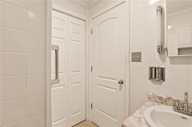 205 N Quarry St, Mt Pleasant Boro, PA 15666