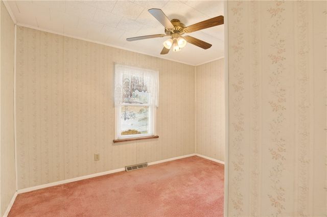 205 N Quarry St, Mt Pleasant Boro, PA 15666