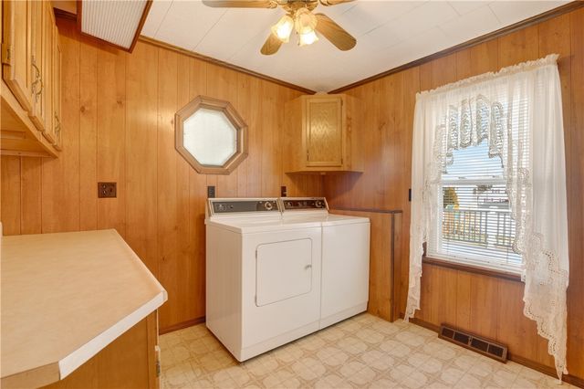 205 N Quarry St, Mt Pleasant Boro, PA 15666