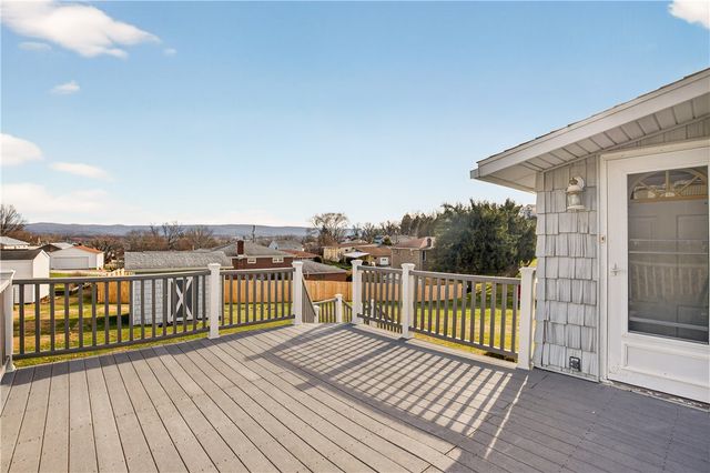 205 N Quarry St, Mt Pleasant Boro, PA 15666