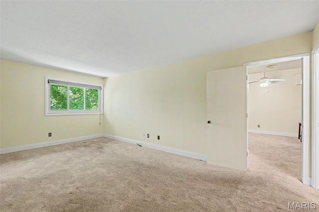 1410 Heritage Landing 305, St Charles, MO 63301