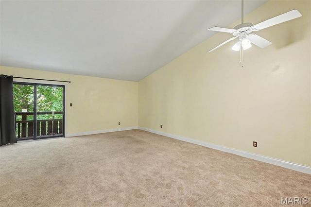 1410 Heritage Landing 305, St Charles, MO 63301