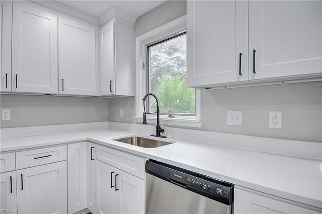 700 Hemlock CRES, Virginia Beach, VA 23464