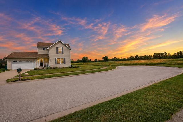 204 Walnut Crossing Drive, Walkerton, IN 46574