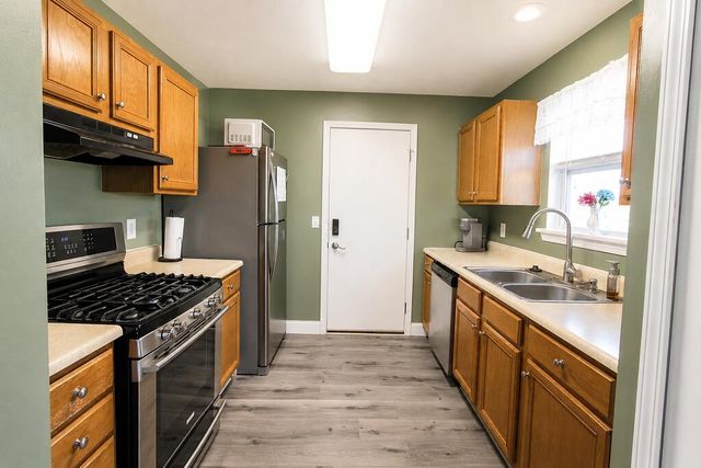 204 Walnut Crossing Drive, Walkerton, IN 46574