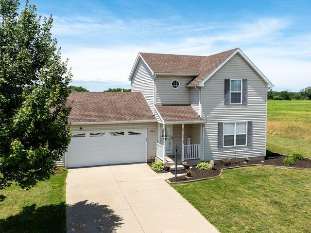 204 Walnut Crossing Drive, Walkerton, IN 46574