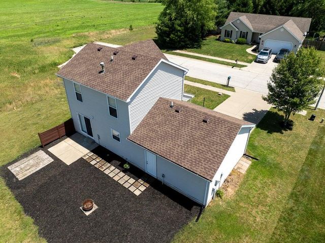 204 Walnut Crossing Drive, Walkerton, IN 46574